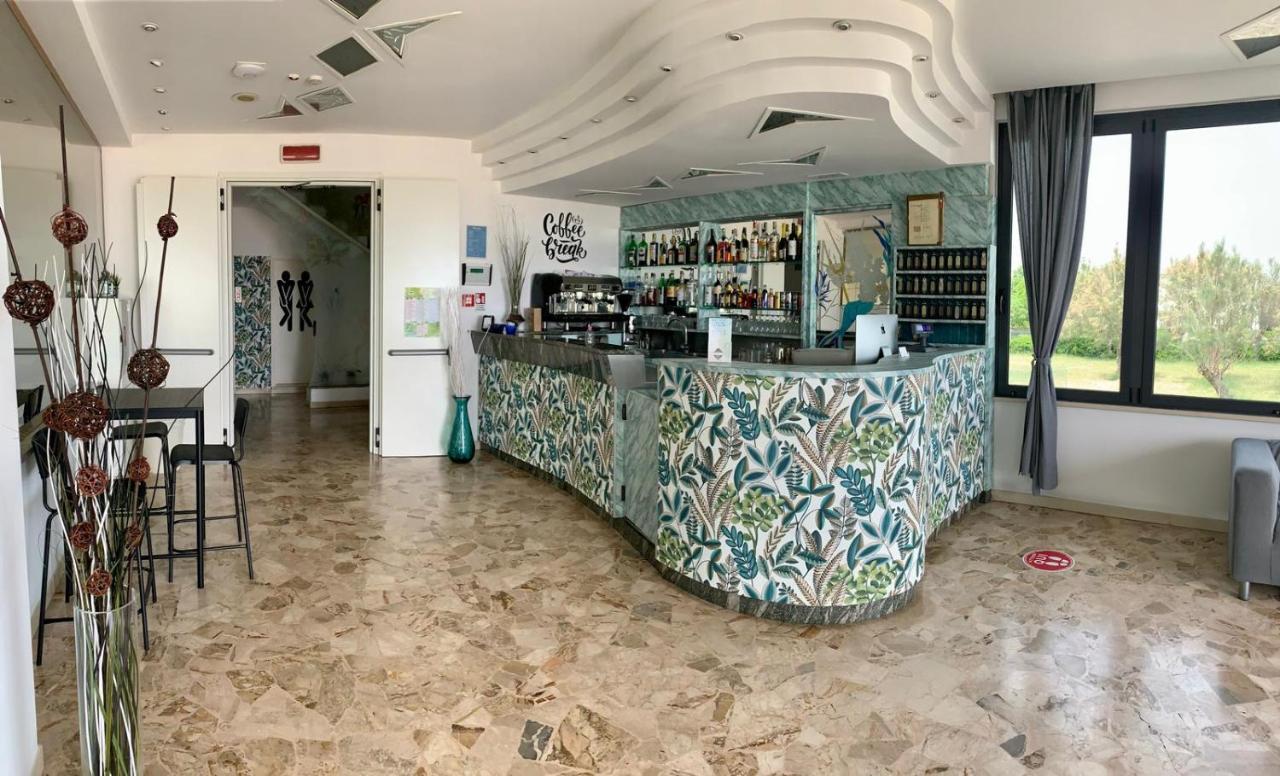 Hotel Tritone Rimini Eksteriør bilde