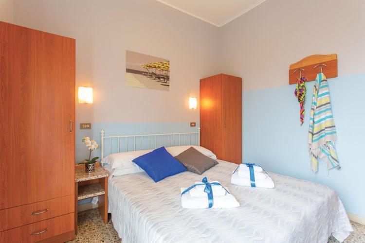 Hotel Tritone Rimini Eksteriør bilde