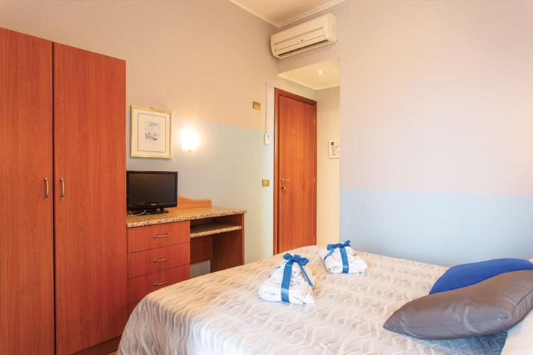 Hotel Tritone Rimini Eksteriør bilde